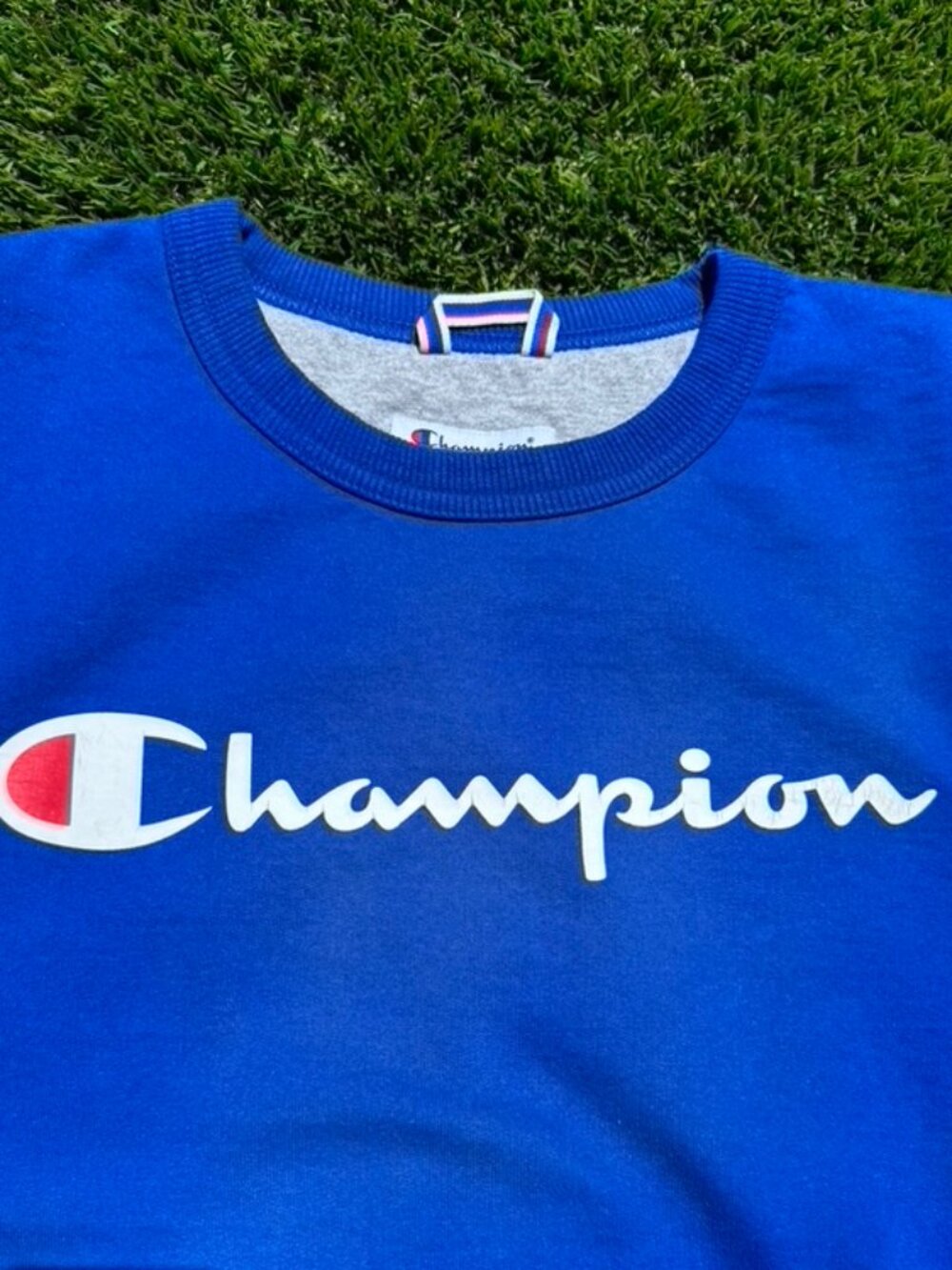 CHAMPION Blue Crewneck Sweatshirt Scrip Logo Spellout size LARGE